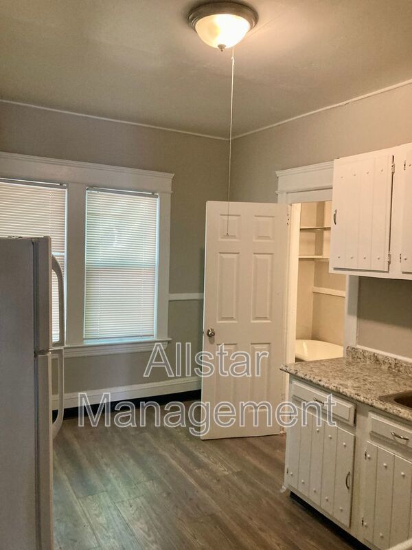 2785 E 117th Street - Down Cleveland, OH 44120 property image
