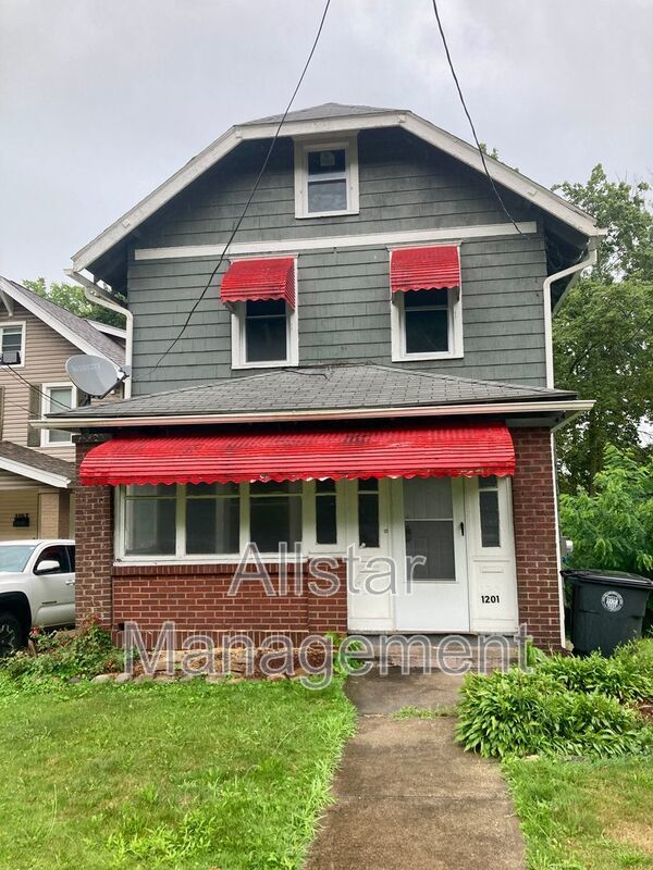 1201 East Ave property image