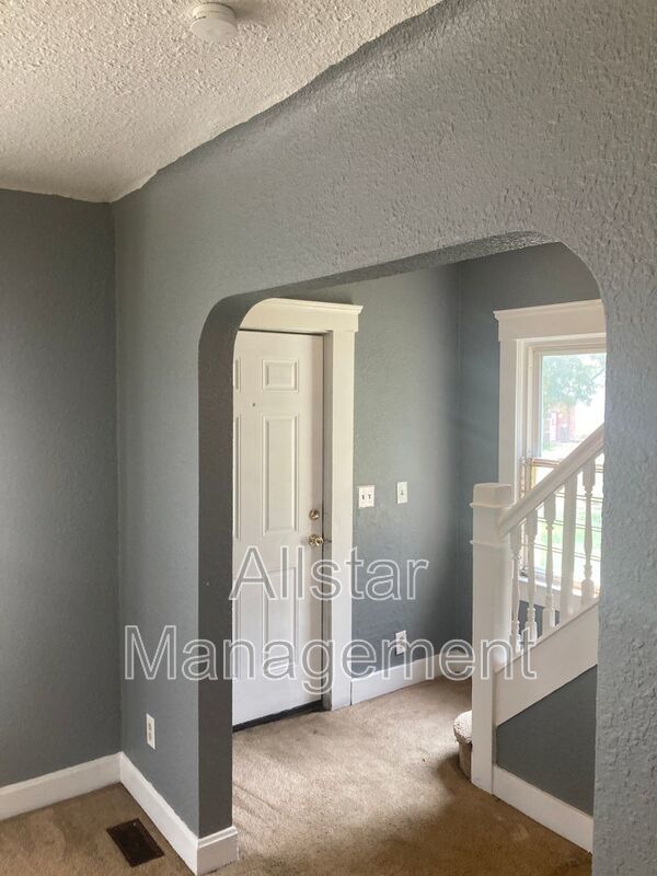 14221 Darley Ave Cleveland, OH 44110 property image