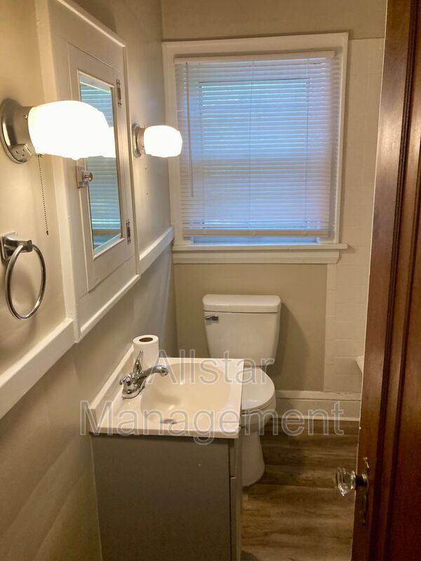 598 Blaine Avenue - Unit 3 Akron, OH 44310 property image