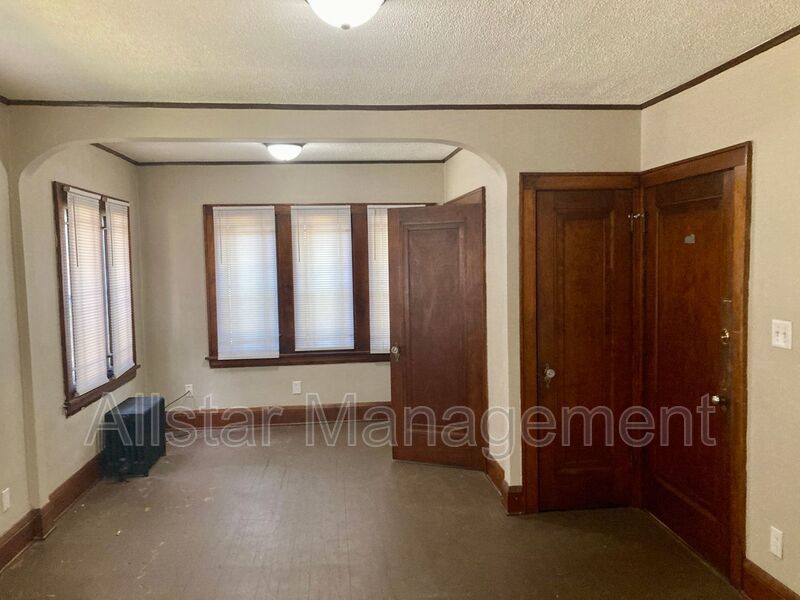 598 Blaine Avenue - Unit 2 Akron, OH 44310 property image