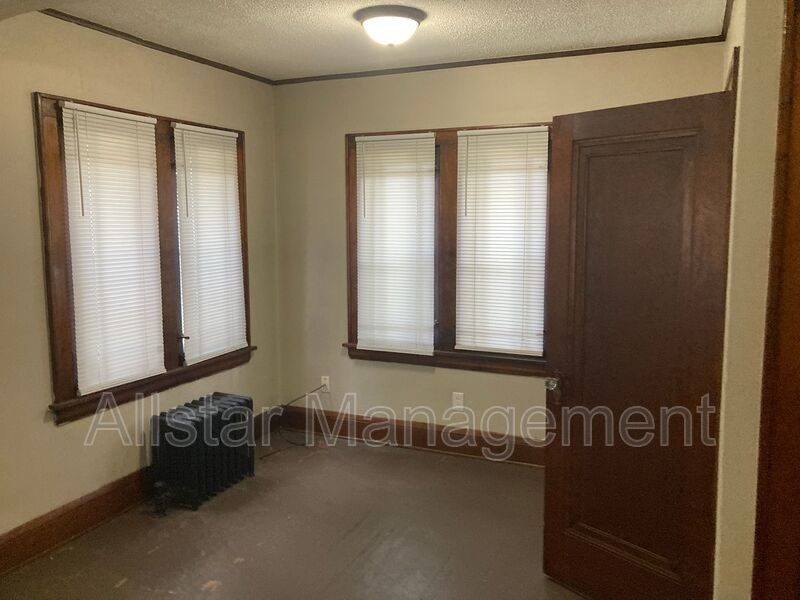 598 Blaine Avenue - Unit 2 Akron, OH 44310 property image