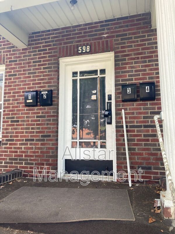 598 Blaine Avenue - Unit 2 Akron, OH 44310 property image