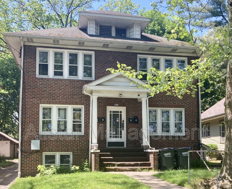 598 Blaine Avenue - Unit 2 Akron, OH 44310 property image