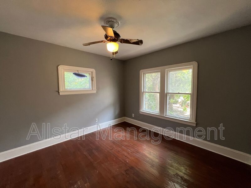 3255 E 139th Street - Up Cleveland, OH 44120 property image