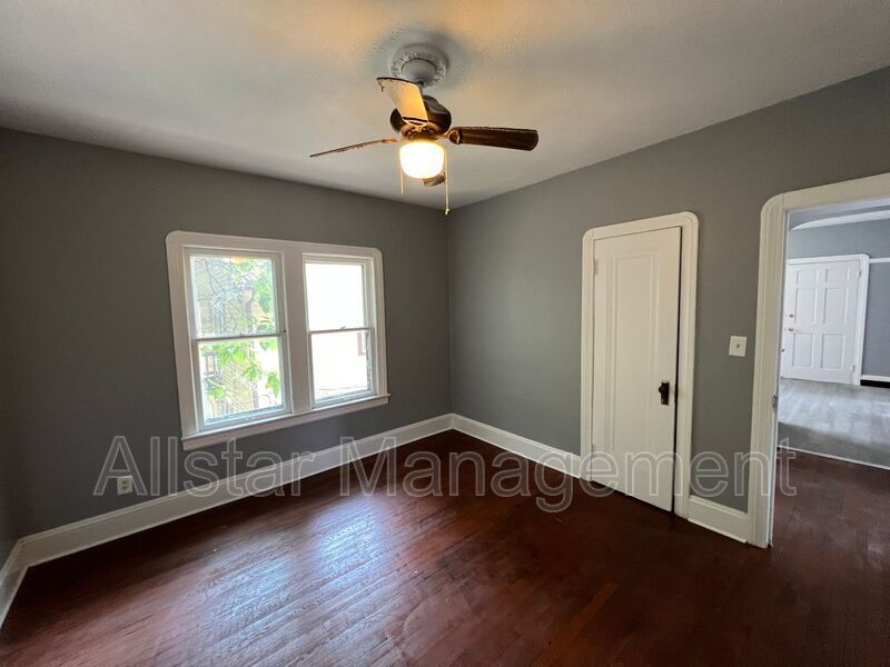 3255 E 139th Street - Up Cleveland, OH 44120 property image