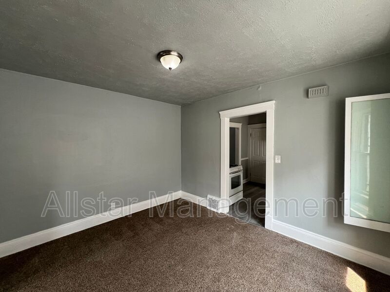 1005 E. 140th St.  Cleveland, OH property image