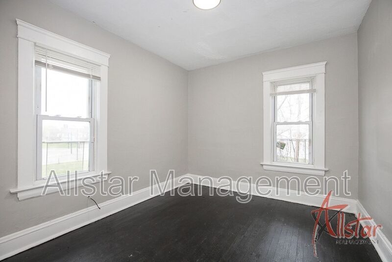 13815 Idarose Ave. #2, Cleveland property image