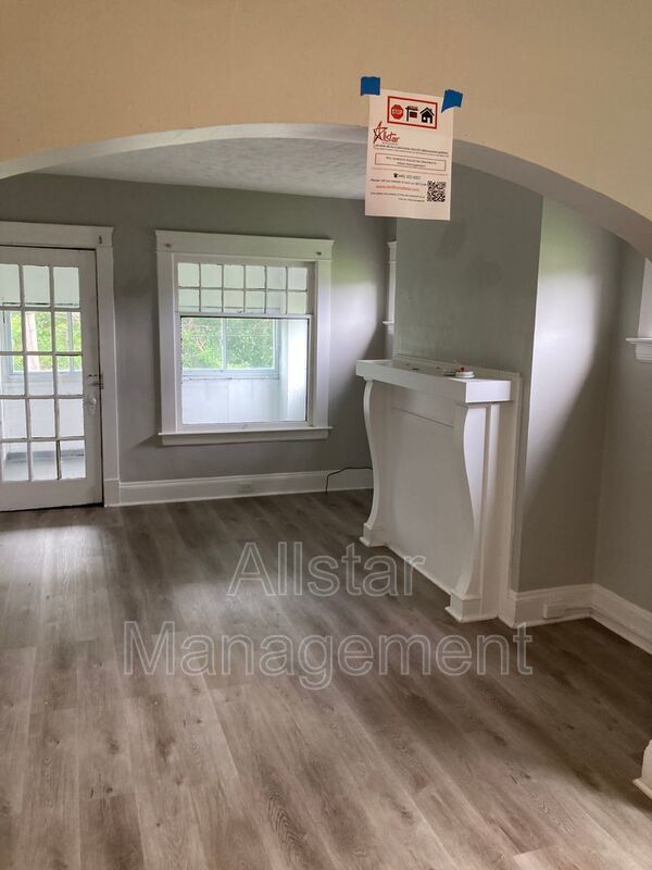 13815 Idarose Ave. #2, Cleveland property image