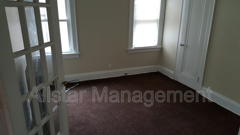 13558 Cedar Rd, University Heights, OH property image
