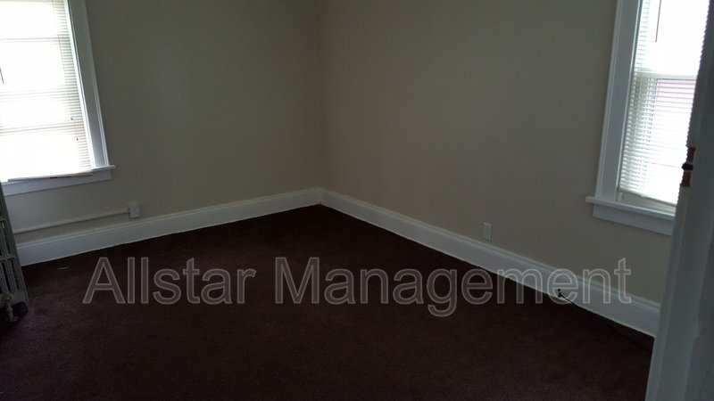 13558 Cedar Rd, University Heights, OH property image