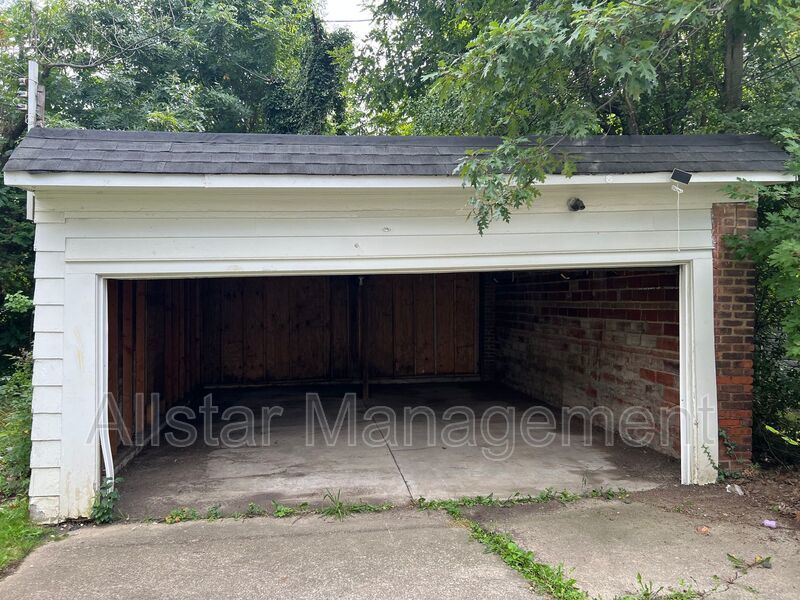 13558 Cedar Rd, University Heights, OH property image