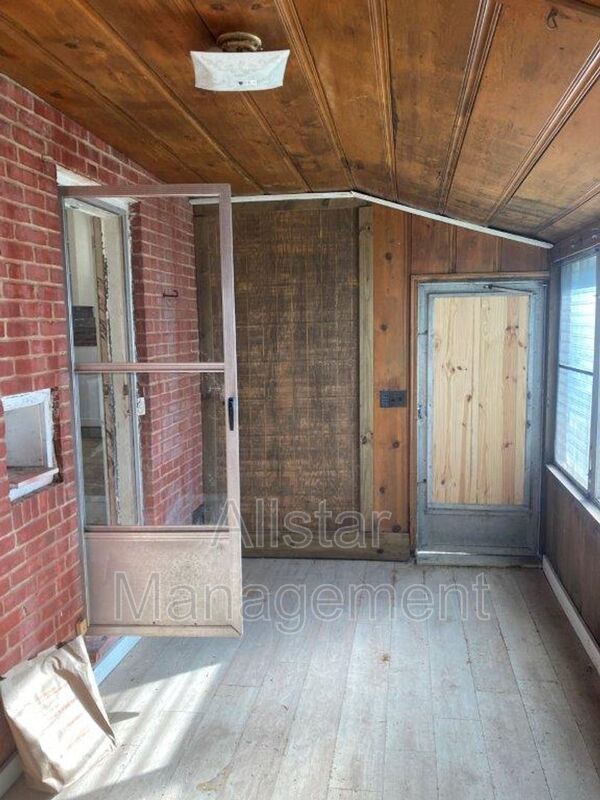 5574 Beechwood Ave., Maple Hts. property image