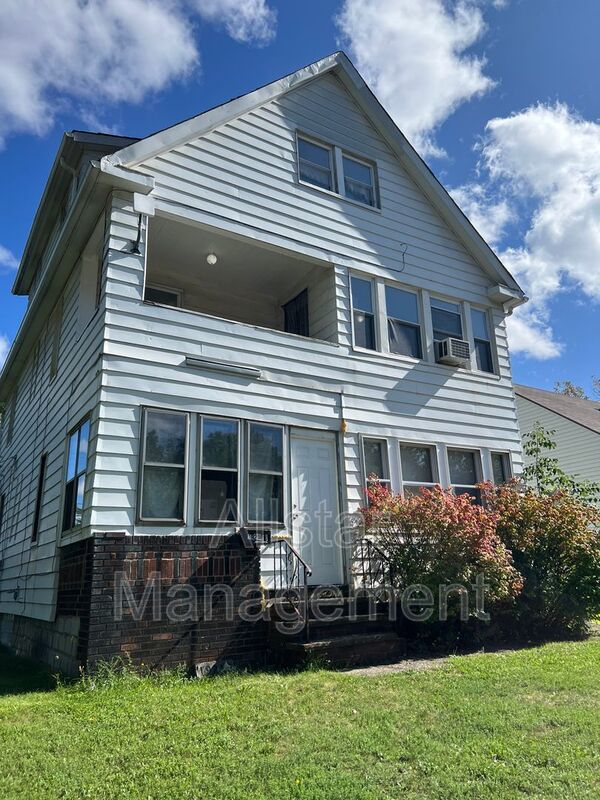 19210 Firwood Road Unit 2 Cleveland, OH 44110 property image