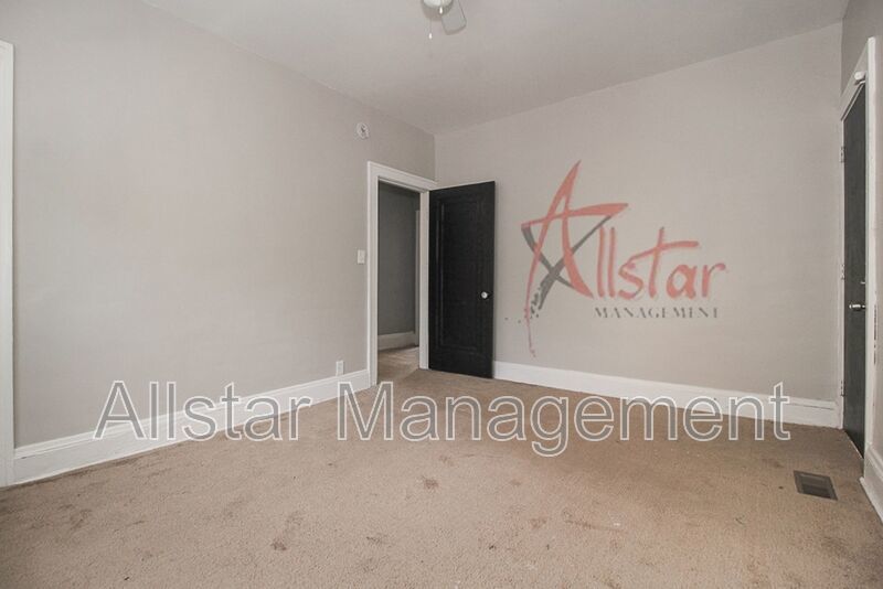 1548 Glenmont Rd. #1 East Cleveland, OH property image
