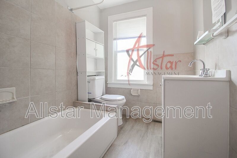 1548 Glenmont Rd. #1 East Cleveland, OH property image