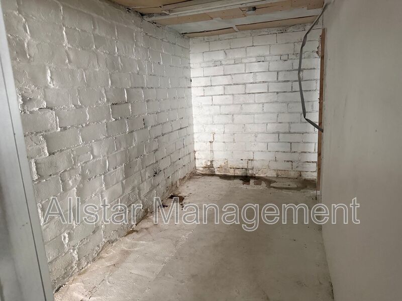 1548 Glenmont Rd. #1 East Cleveland, OH property image