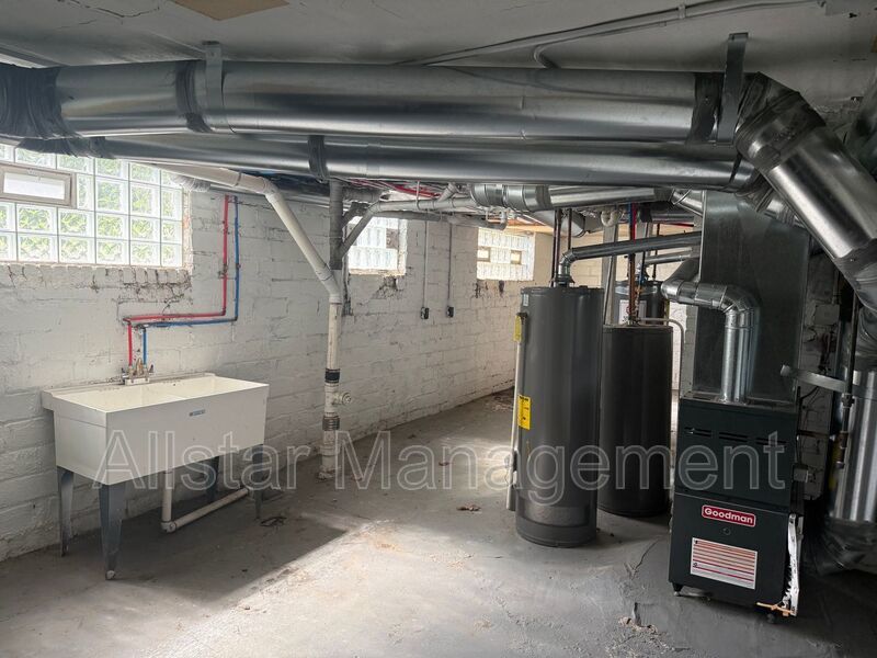 1550 Glenmont Rd. (Up) Unit #2, E. Cleveland property image