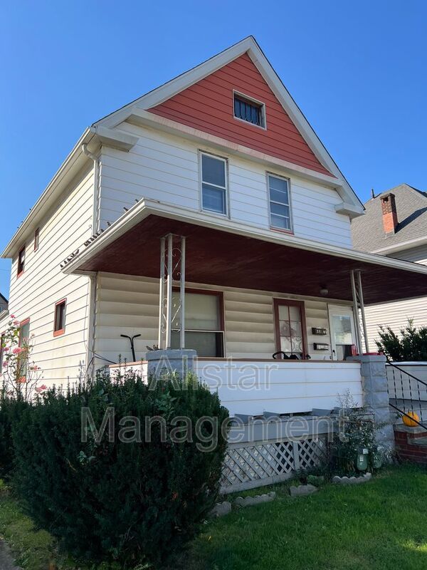 4023 Poe Ave - Up, Cleveland property image