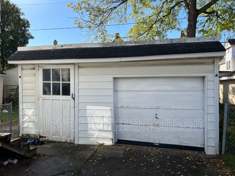 4023 Poe Ave - Up, Cleveland property image