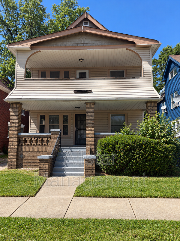 Vouchers accepted! 11909 Parkhill Avenue - Down Unit property image