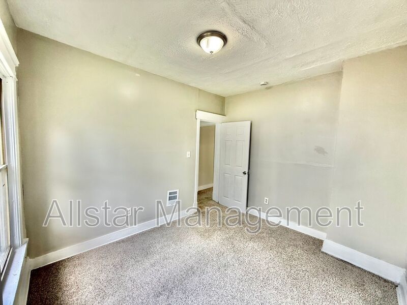 9223 Adams Avenue (down) Cleveland, OH 44108 property image