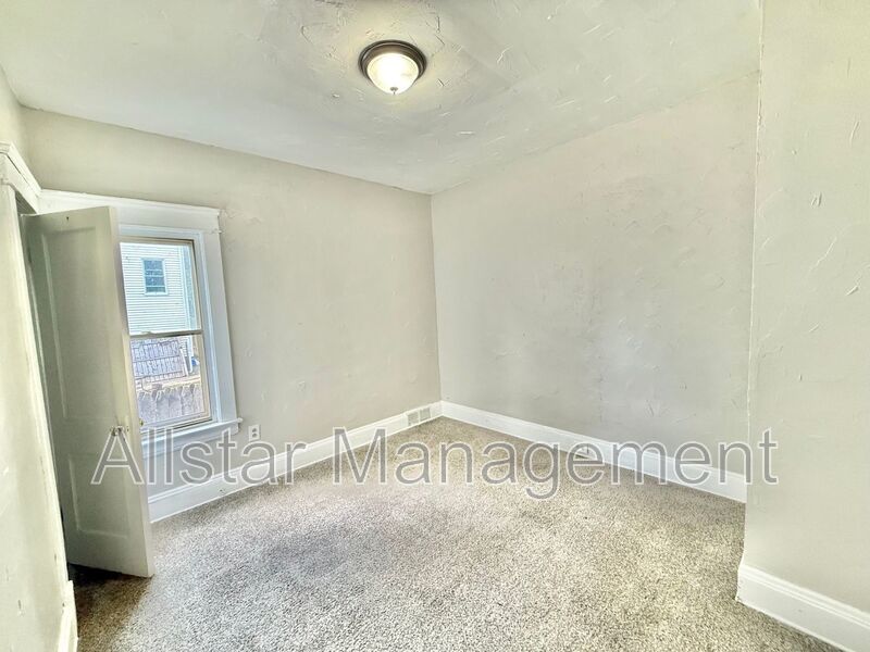 9223 Adams Avenue (down) Cleveland, OH 44108 property image