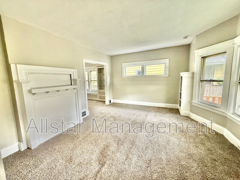 9223 Adams Avenue (down) Cleveland, OH 44108 property image