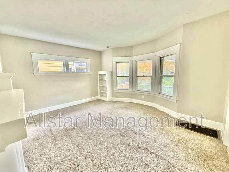 9223 Adams Avenue (down) Cleveland, OH 44108 property image