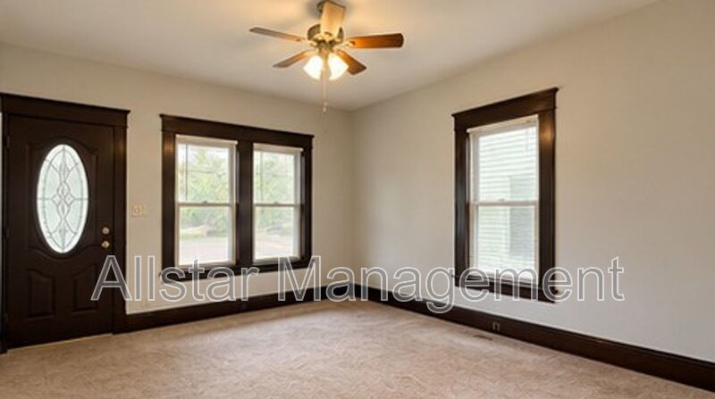16219 Huntmere Avenue - Unit 1 Cleveland, OH 44110 property image