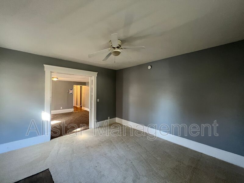 425 Fulton Rd - Lower unit Canton, OH 44703 property image
