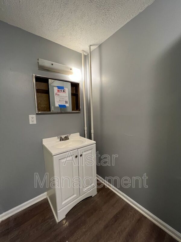 425 Fulton Rd - Lower unit Canton, OH 44703 property image