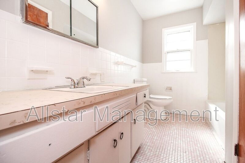 4801 E 84th St. (Up), Garfield Hts. property image