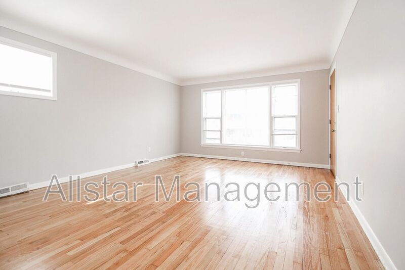 4801 E 84th St. (Up), Garfield Hts. property image